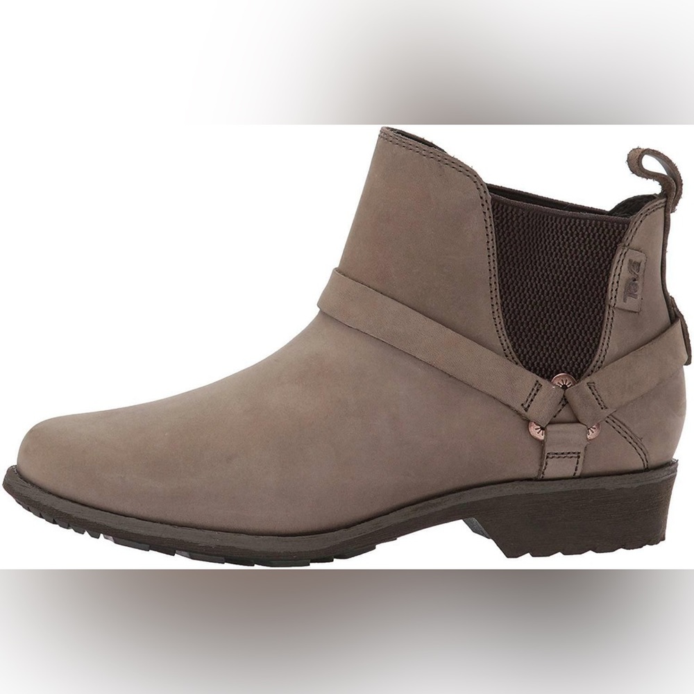 Teva | DeLevina Dos Chelsea Shoe - color: Bungee Cord - sz 9